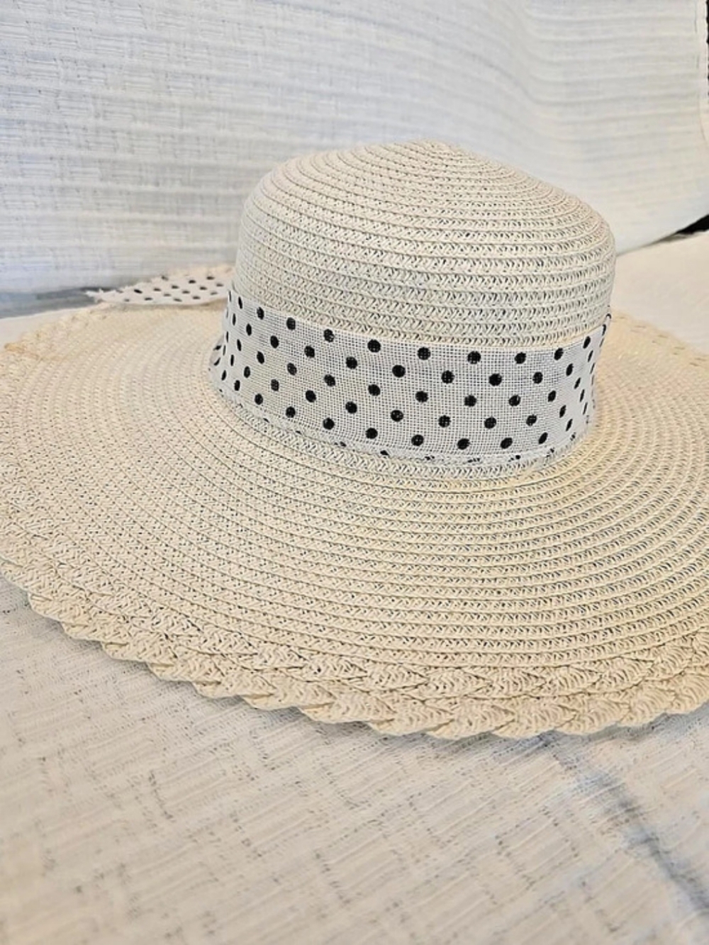 Polka Dot Bow Sun Hat in Beige & White
